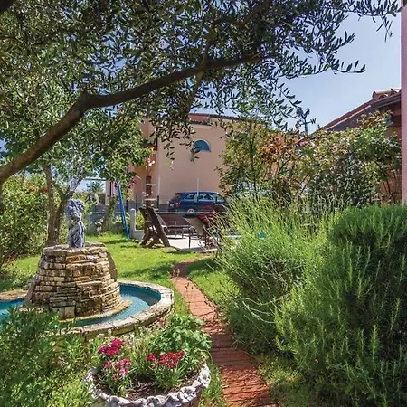 Family-friendly With Swimming Pool Fratrici, - 14384 * Umag